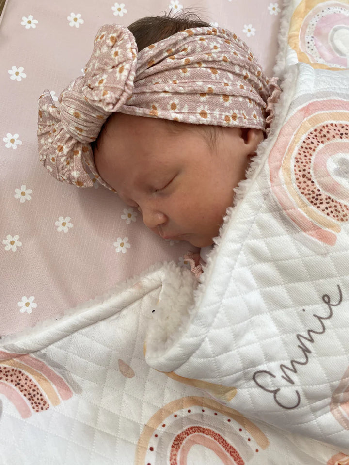 Bobbin & Bumble Standard Changing Mat – Pink Daisy Print