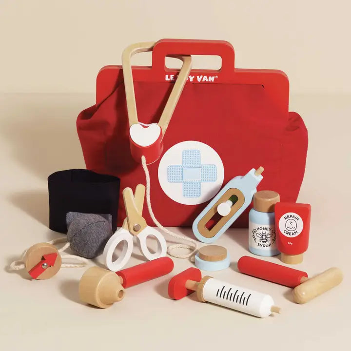 Le Toy Van Vintage Doctor Roleplay Wooden Kit