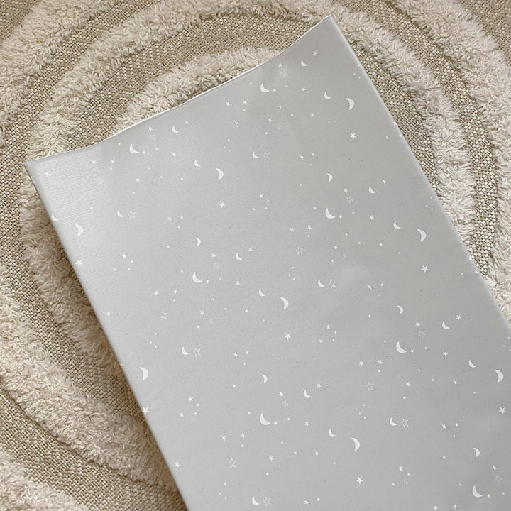 Bobbin & Bumble Anti-Roll Wedge Changing Mat – Grey Stars