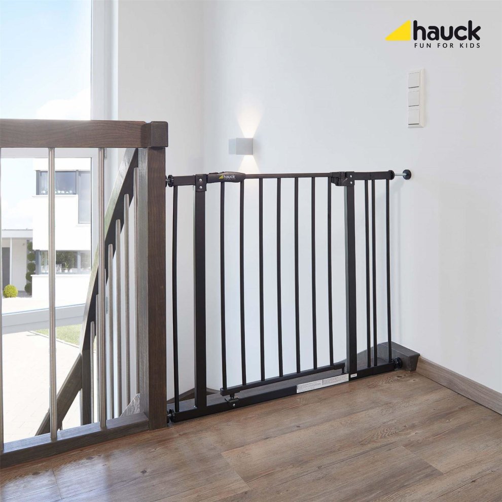 OPEN BOX Hauck Close N Stop Safety Gate + 21cm Extension - Charcoal