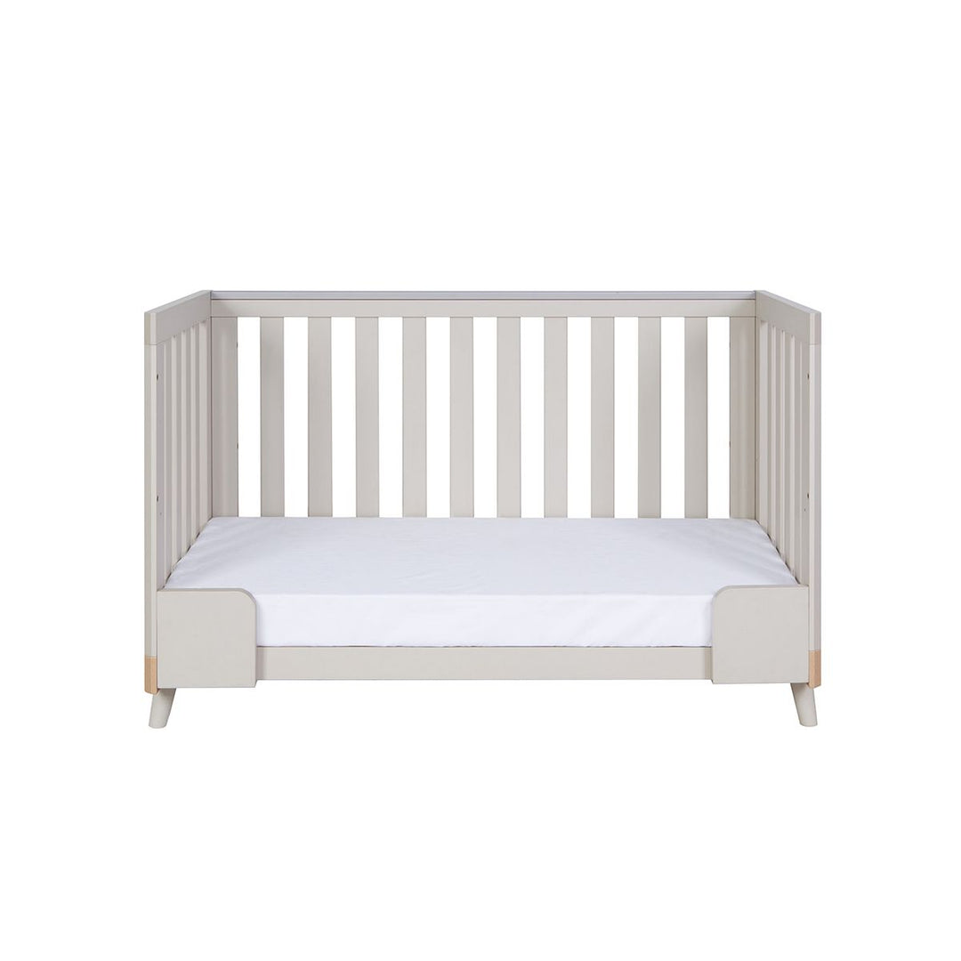 Tutti Bambini Hygge Mini Cot Bed 2 Piece Room Set - Light Oak/White Sand