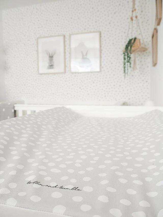 Bobbin & Bumble Anti-Roll Wedge Changing Mat – Grey Spots