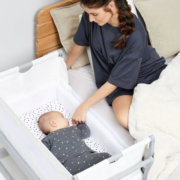 SnuzPod4 Bedside Crib Starter Bundle - Dove Grey (White Sheets)