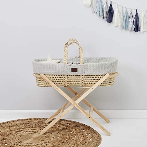 The Little Green Sheep Knitted Moses Basket & Mattress - Dove