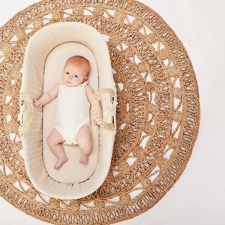 The little Green Sheep Knitted Moses basket & Mattress - Linen