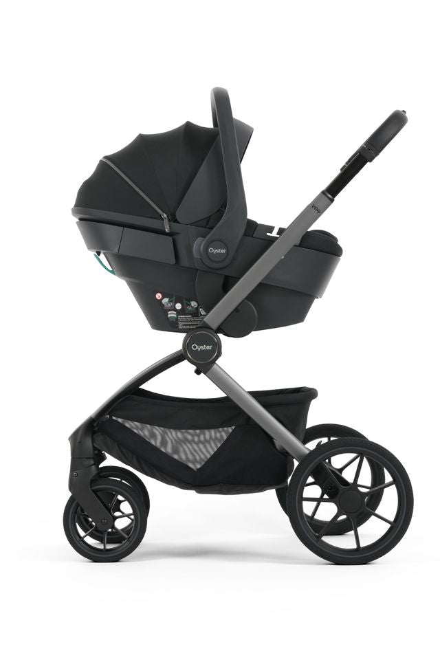 Oyster Vee Travel System Bundle Inc Capsule 360 + Base - Liquorice