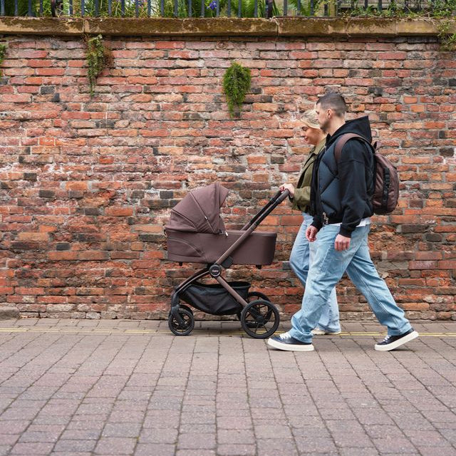 Oyster Vee Stroller Bundle - Chocolate