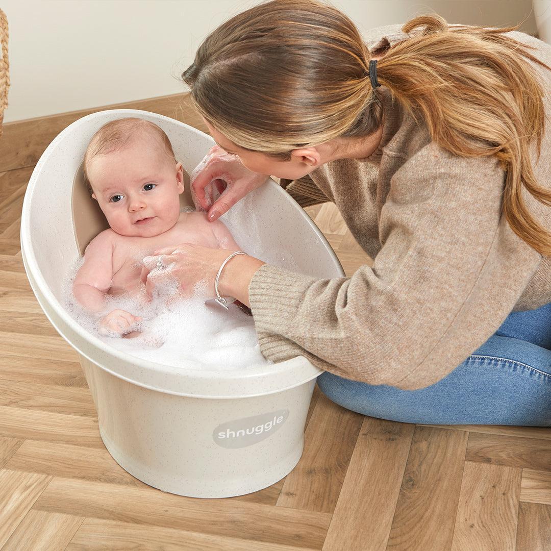Shnuggle Eco Collection Baby Bath – Cookies & Cream