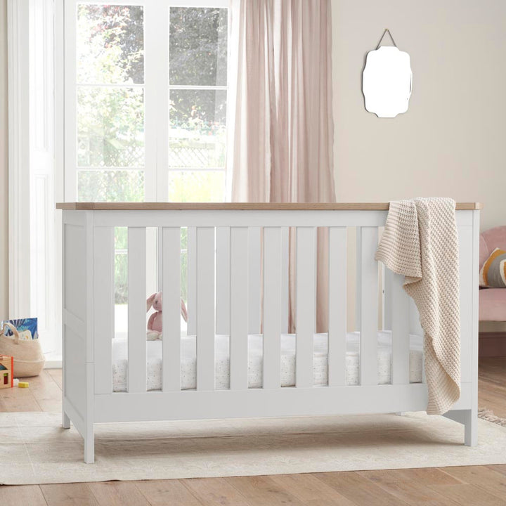 Tutti Bambini Verona Cot Bed - White/Oak