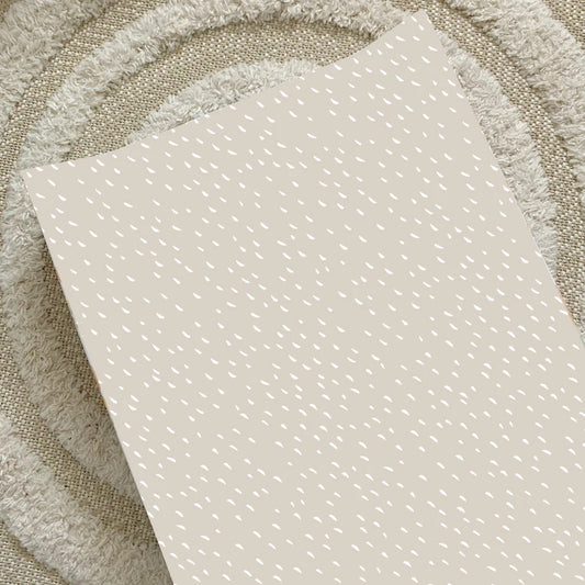 Bobbin & Bumble Anti-Roll Wedge Changing Mat – Greige Dash Print