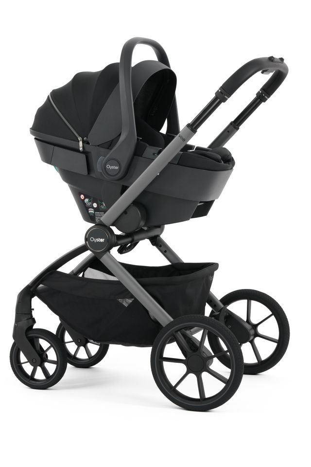 Oyster Vee Travel System Bundle Inc Capsule 360 + Base - Liquorice