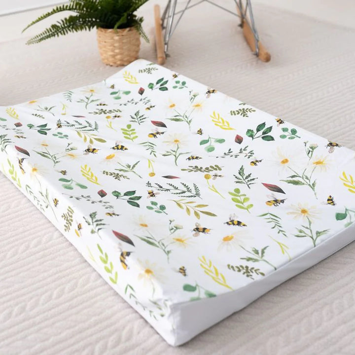 Gilded Bird Wild Bee White Wedge Mat