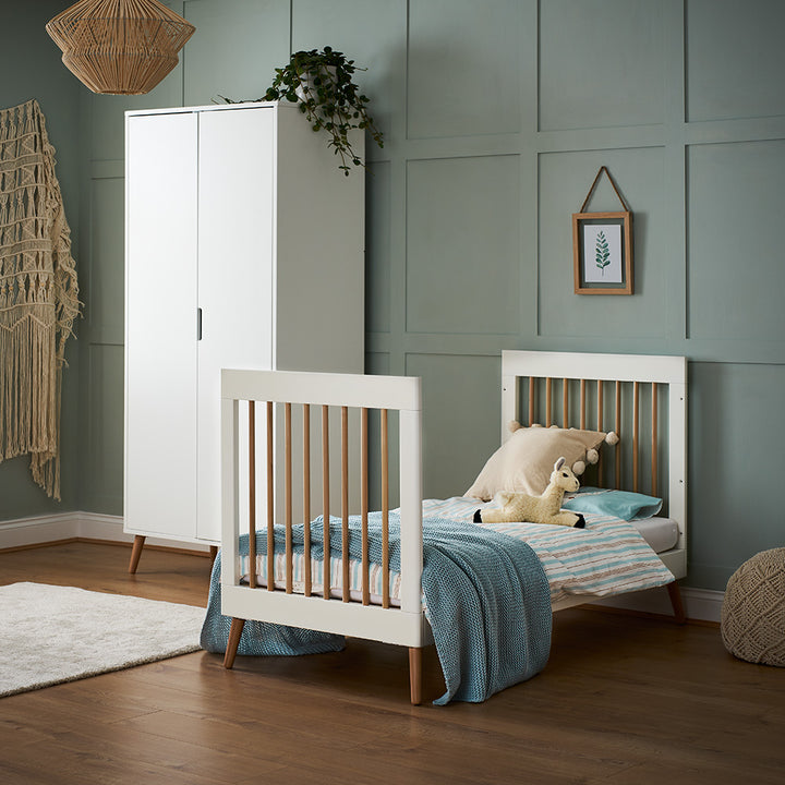 Obaby Maya 3 Piece Room Set - White With Natural