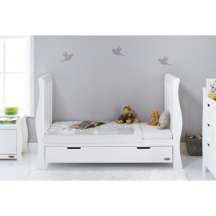 Obaby Stamford Luxe Sleigh Cot Bed - White