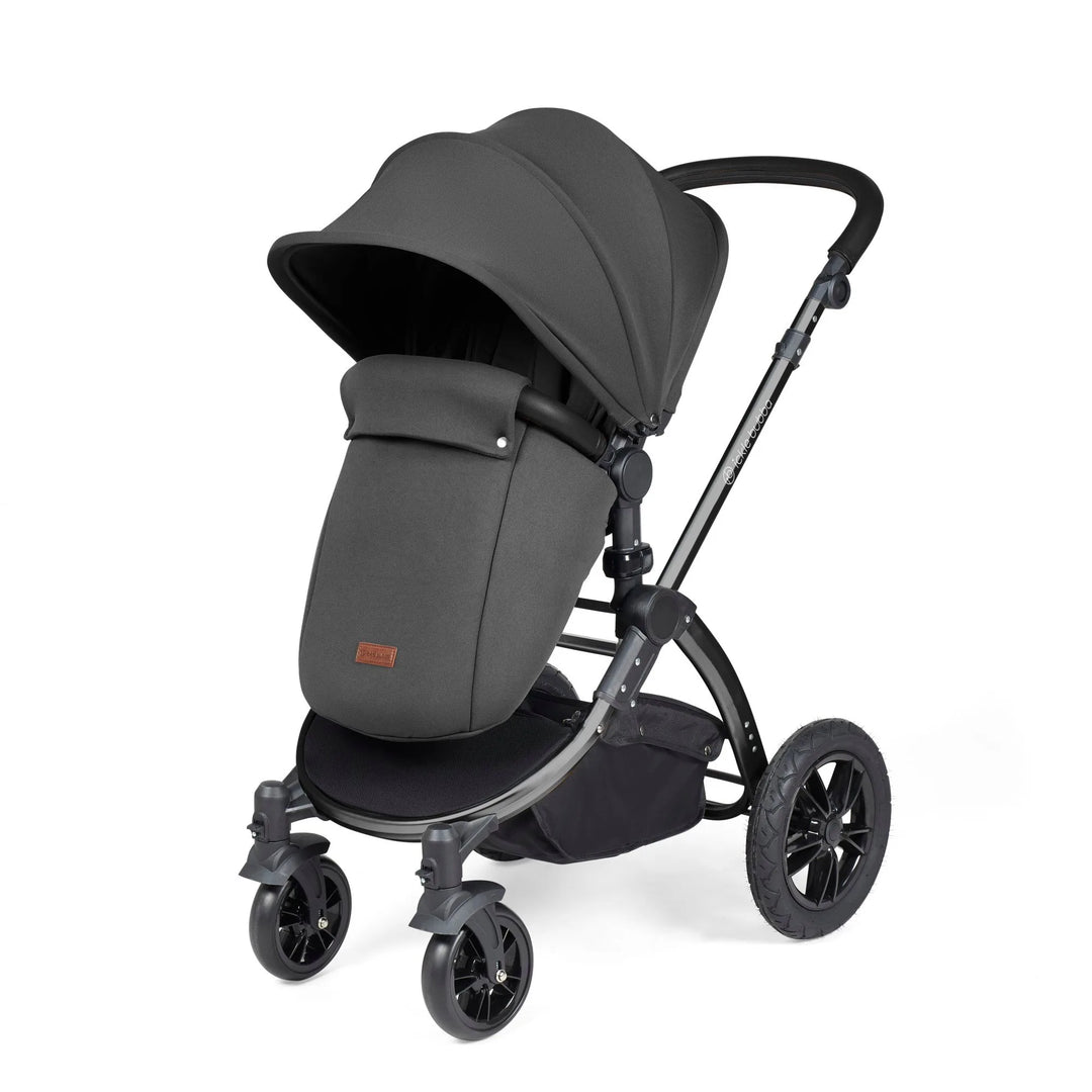 Ickle Bubba Stomp Luxe All in One Premium Travel System with ISOFIX Base - Charcoal Grey Black/Black