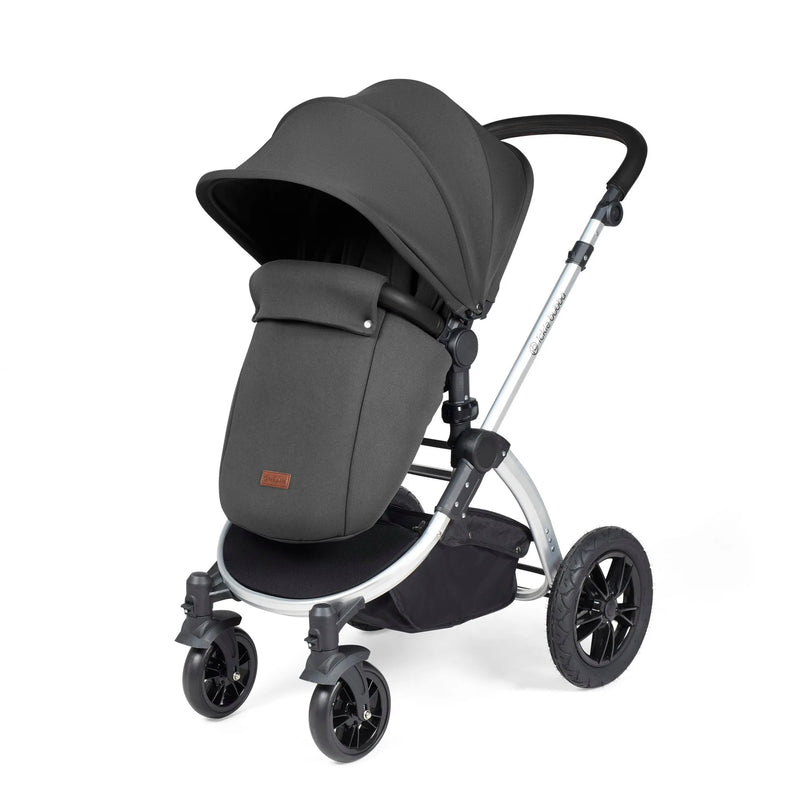 Ickle Bubba Stomp Luxe 12 Piece Cirrus Travel System + Isofix Base - Charcoal Grey/Silver/Black