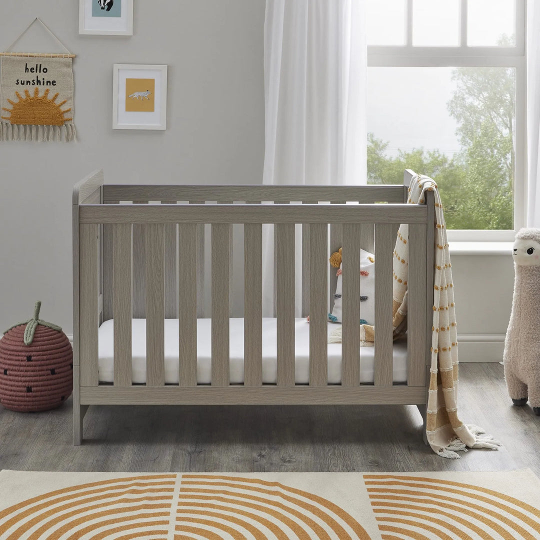 Babymore Caro Mini Cot Bed – Greywash