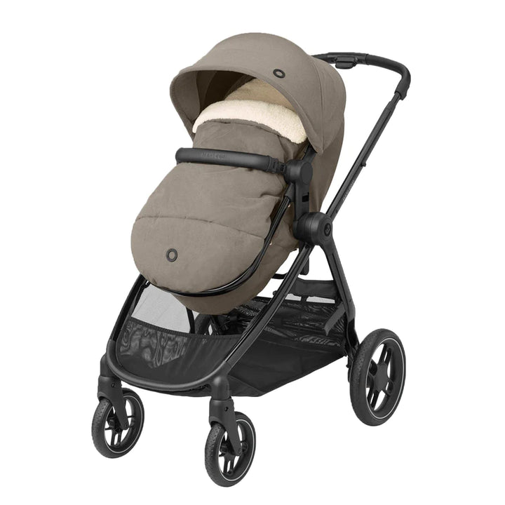 Maxi-Cosi Zelia Luxe Cabriofix i-Size & Base Travel System in Twillic Truffle