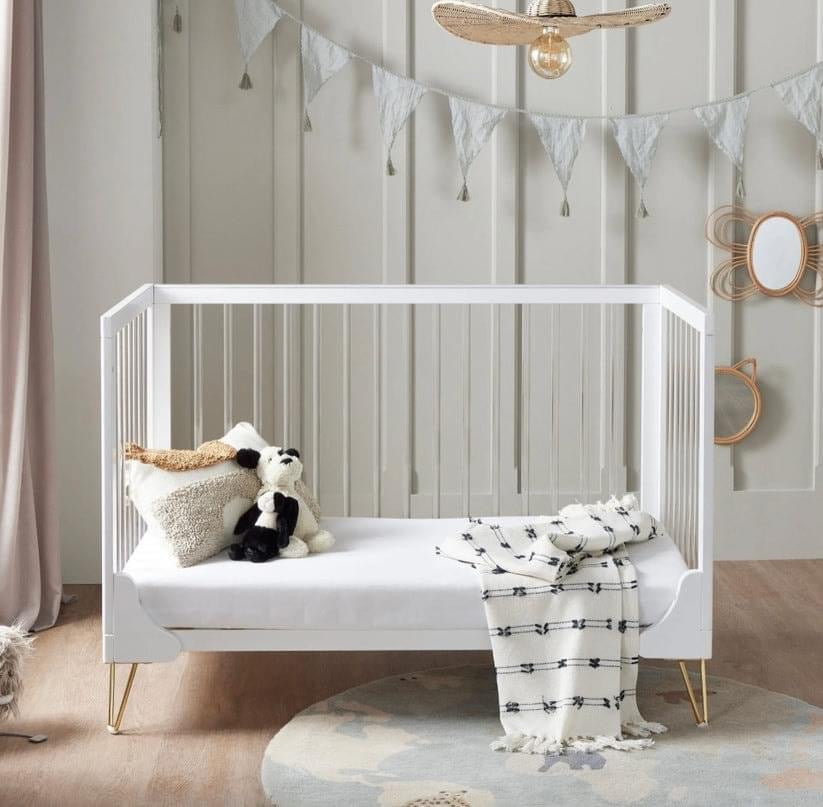 Babymore Kimi Cot Bed – Acrylic