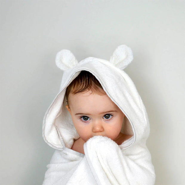 Shnuggle Wearable Towel With Ears | White