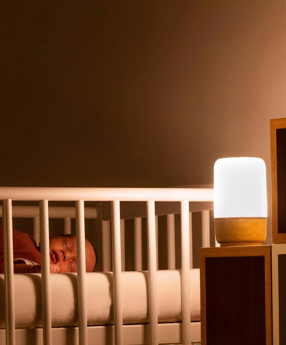 maxi-cosi connected home soothe night light & sound - white Maxi-Cosi Connected Home Soothe Light & Sound