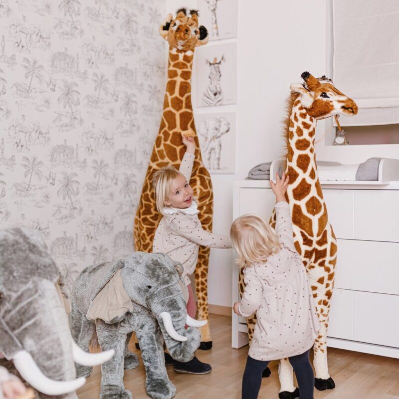 Standing Giraffe Stuffed Animal 180 cm